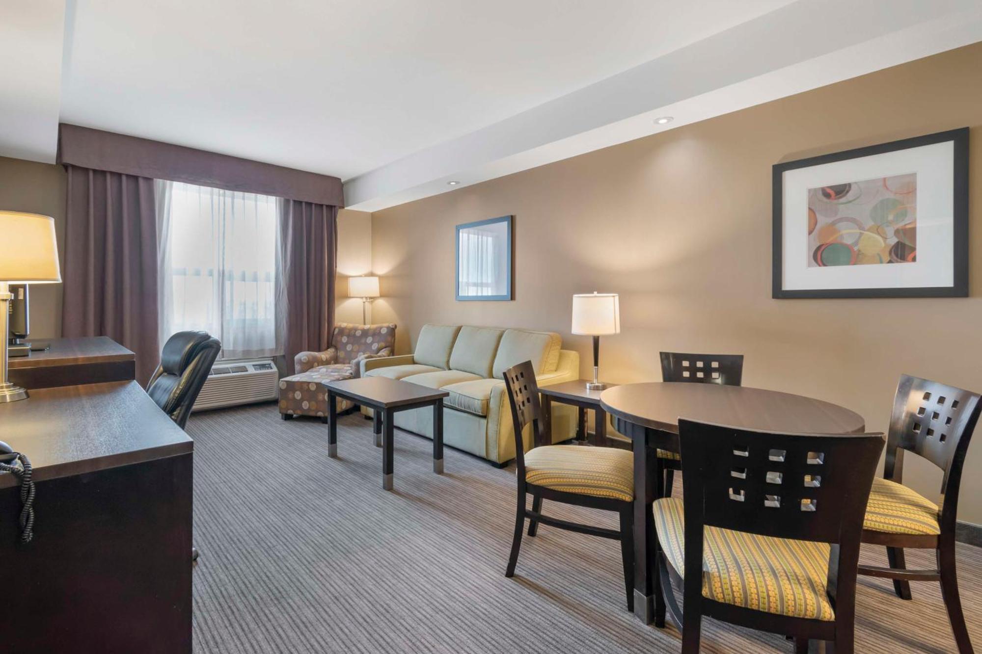 Best Western Plus Moose Jaw Exterior foto